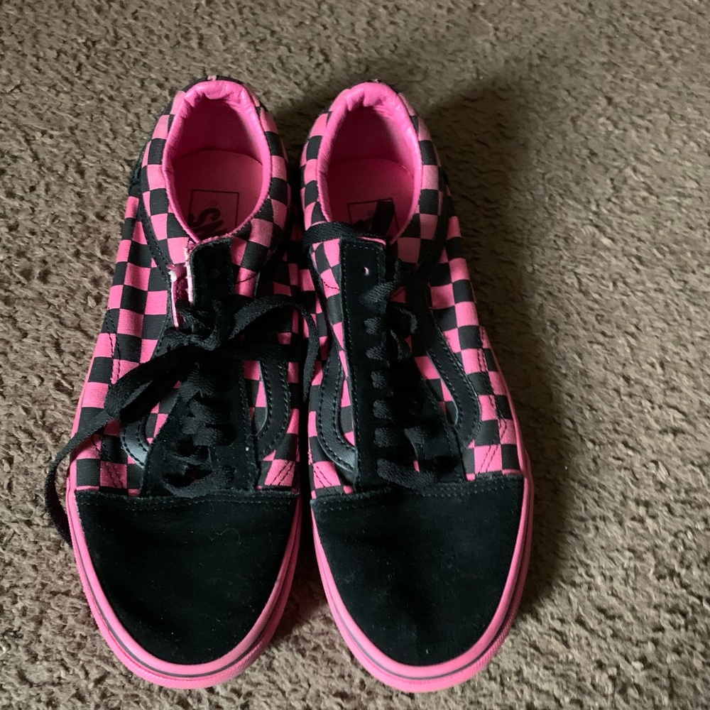 Vans - Picture 2 of 4
